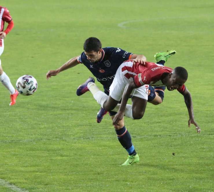 Süper Lig: DG Sivasspor: 0 - Medipol Başakşehir : 0 (Maç sonucu)