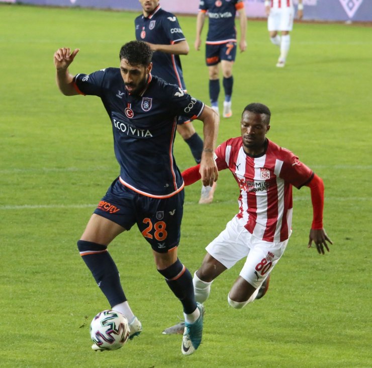 Süper Lig: DG Sivasspor: 0 - Medipol Başakşehir : 0 (Maç sonucu)