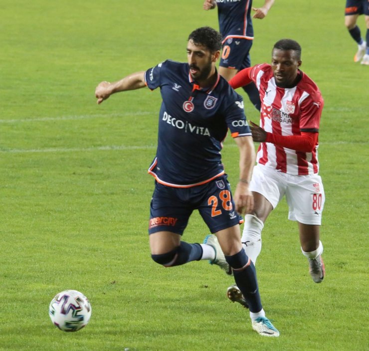 Süper Lig: DG Sivasspor: 0 - Medipol Başakşehir : 0 (Maç sonucu)