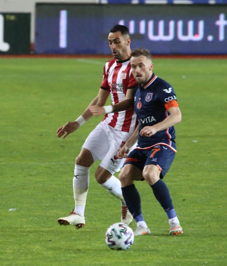 Süper Lig: DG Sivasspor: 0 - Medipol Başakşehir : 0 (Maç sonucu)