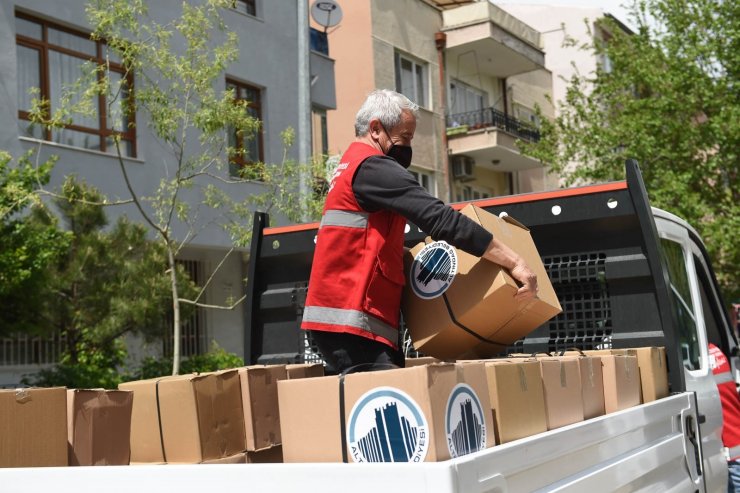 Altındağ Belediyesinden tam kapanmada faaliyet gösteremeyen esnafa gıda kolisi desteği