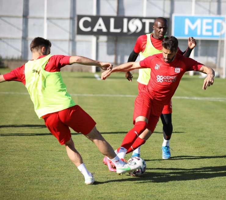 Sivasspor’da Kasımpaşa mesaisi başladı