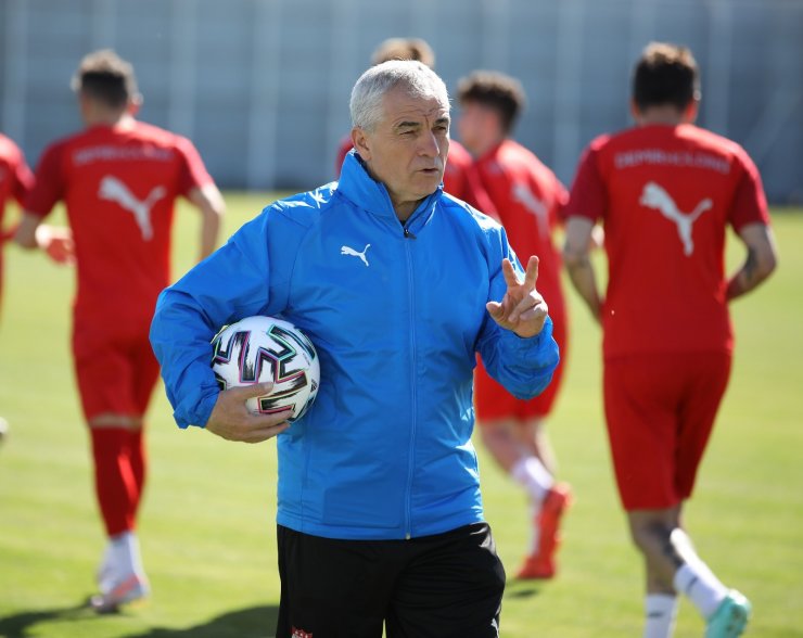Çalımbay: “Pandemi olmasaydı şampiyon olurduk”