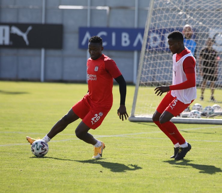 Sivasspor, Kasımpaşa maçının taktiğini çalıştı