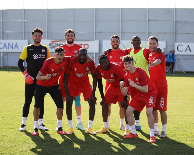 Sivasspor, Kasımpaşa maçının taktiğini çalıştı