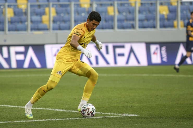 MKE Ankaragücü’nde Mert Topuz ilk Süper Lig maçına çıktı
