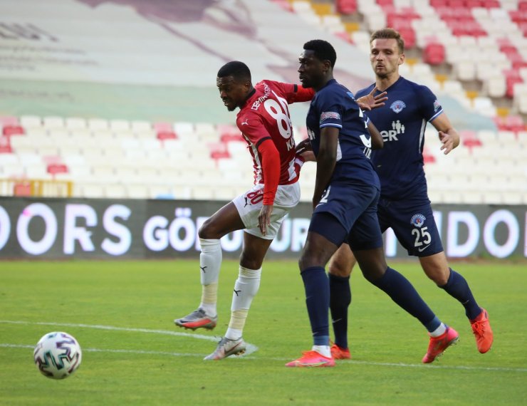 Süper Lig: D.G. Sivasspor: 2 - Kasımpaşa: 1 (Maç sonucu)