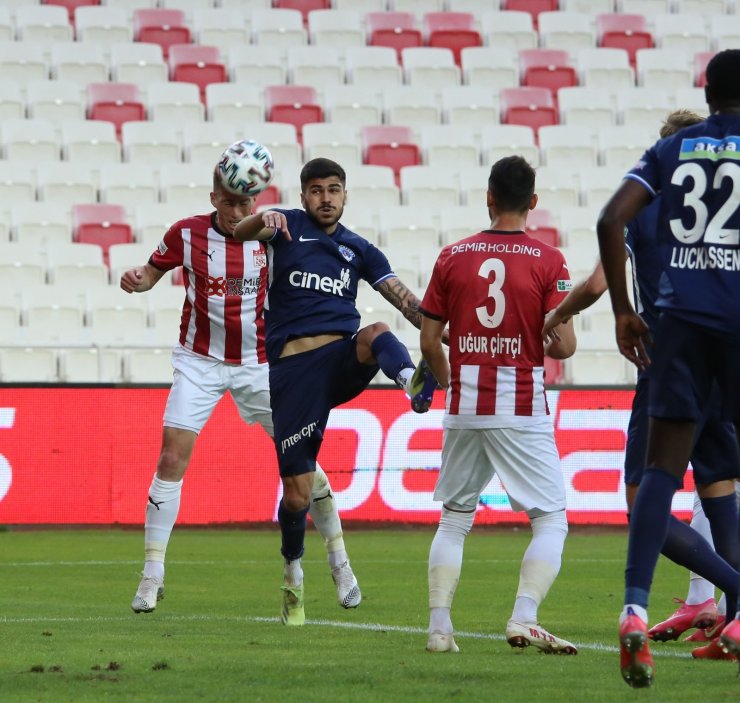 Süper Lig: D.G. Sivasspor: 2 - Kasımpaşa: 1 (Maç sonucu)