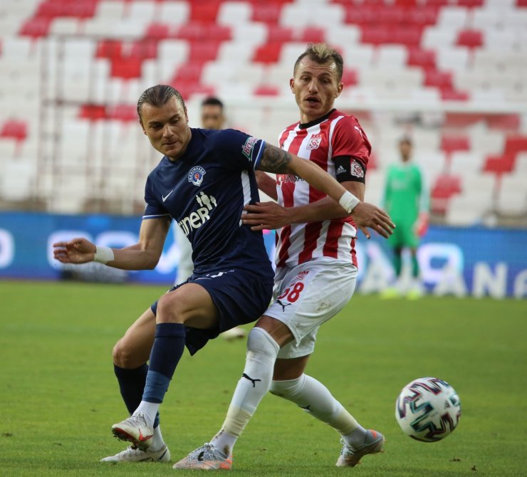 Süper Lig: D.G. Sivasspor: 2 - Kasımpaşa: 1 (Maç sonucu)