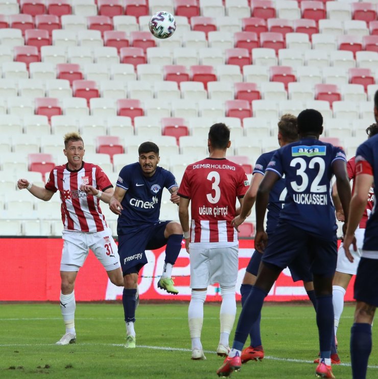 Süper Lig: D.G. Sivasspor: 2 - Kasımpaşa: 1 (Maç sonucu)