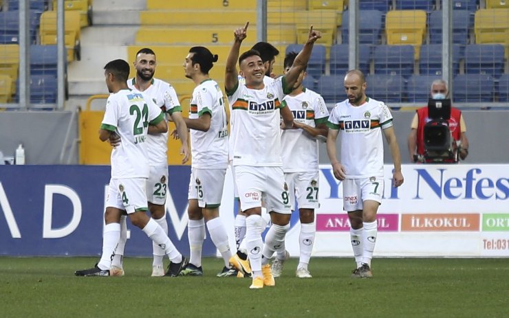 Süper Lig: MKE Ankaragücü: 0 - Aytemiz Alanyaspor: 1 (İlk yarı)