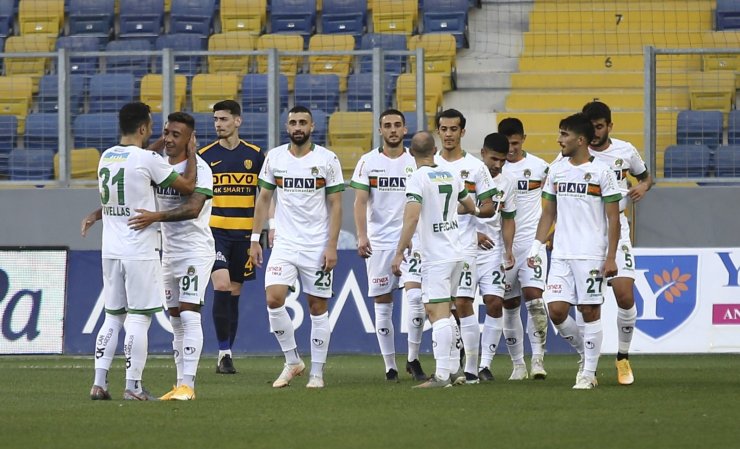 Süper Lig: MKE Ankaragücü: 0 - Aytemiz Alanyaspor: 1 (İlk yarı)