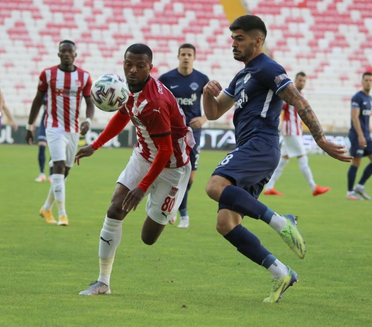 Süper Lig: Sivasspor: 0 - Kasımpaşa: 0 (Maç devam ediyor)