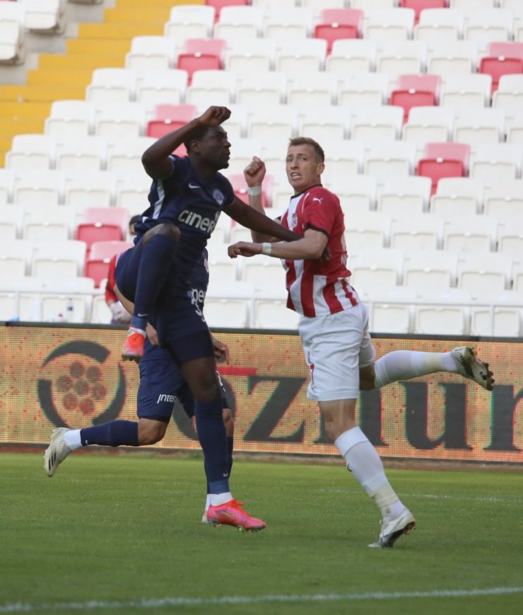 Süper Lig: Sivasspor: 0 - Kasımpaşa: 0 (Maç devam ediyor)