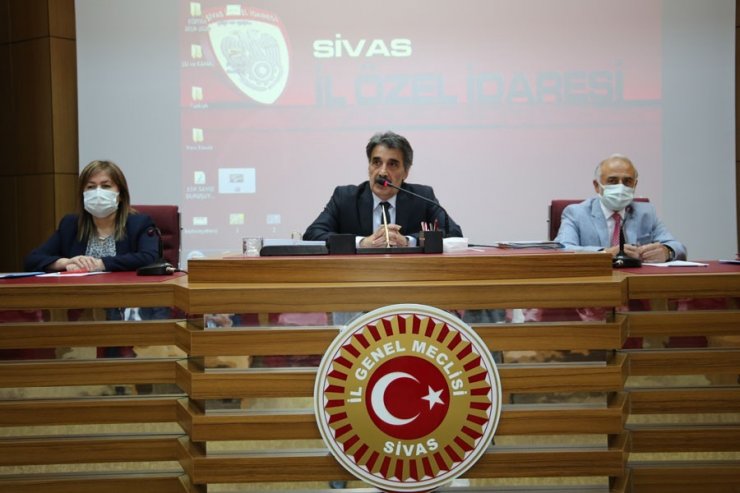 “İsrail’i lanetle kınıyorum”