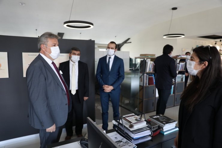 Başkan Palancıoğlu, belediye personeli ile bayramlaştı