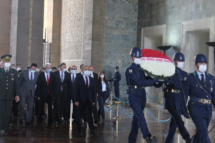 Sosyal Güvenlik Kurumu Başkanı Yılmaz, Anıtkabir’i ziyaret etti