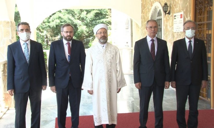 Diyanet İşleri Başkanı Erbaş: “Bütün inançlarda masum insanları öldürmek yasaktır”