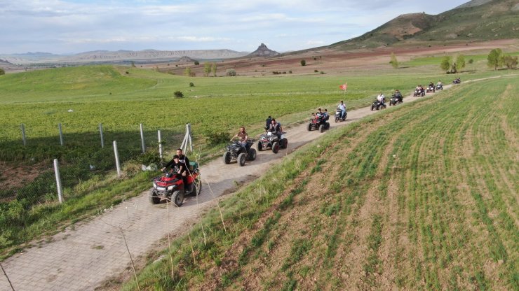 Bu köyde traktörlerin yerini ATV’ler aldı