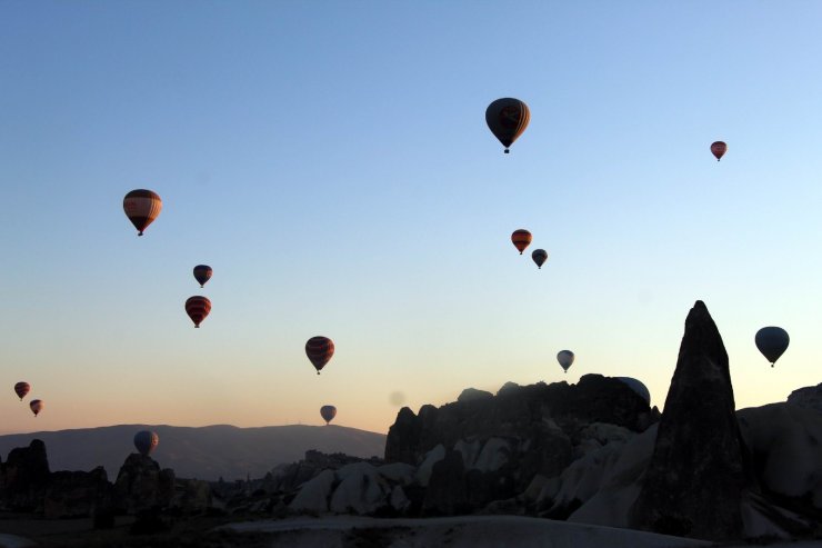 Kapadokya’da balonlar 21 günün ardından havalandı