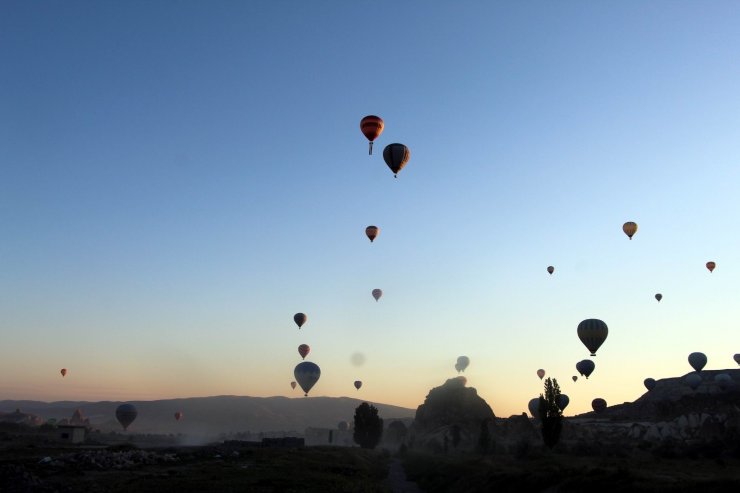 Kapadokya’da balonlar 21 günün ardından havalandı