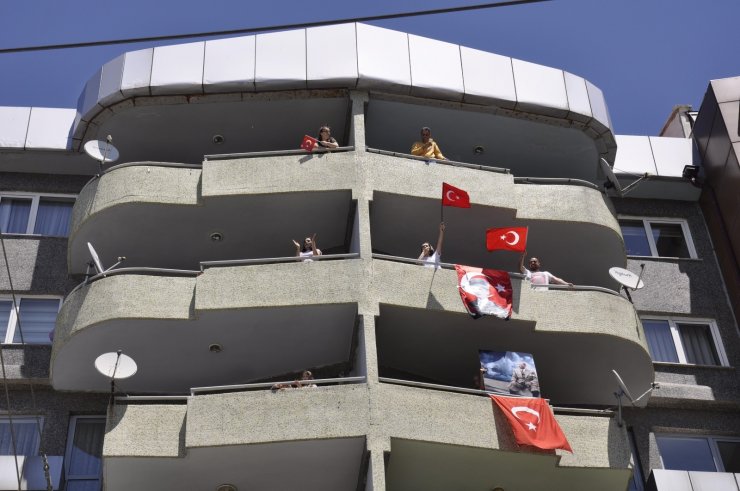 19 Mayıs kortejinde renkli görüntüler