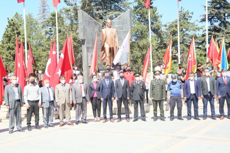 Develi’de gençlik yürüyüşü