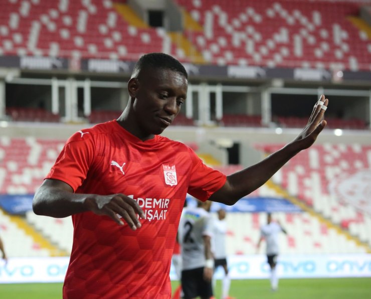 Sivasspor’lu Max Gradel’den 12 asist