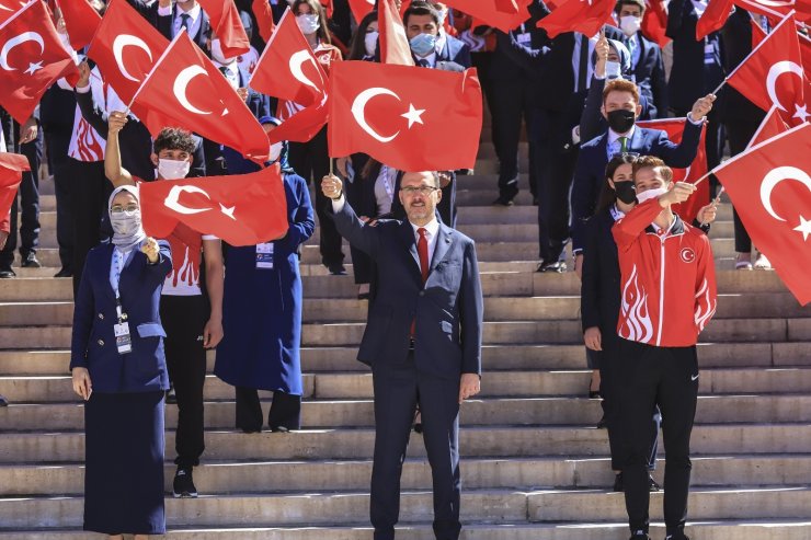 Bakan Kasapoğlu Anıtkabir’de