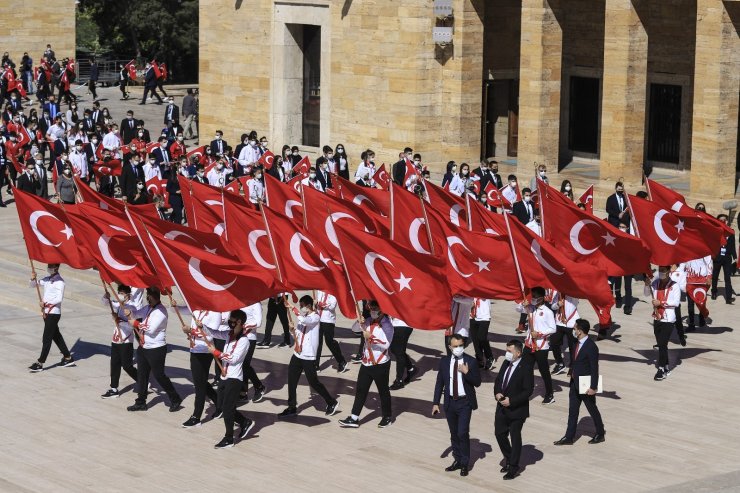 Bakan Kasapoğlu Anıtkabir’de
