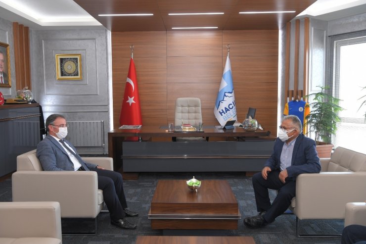 Başkan Büyükkılıç, Hacılar Belediye Başkanı Özdoğan’ı ziyaret etti