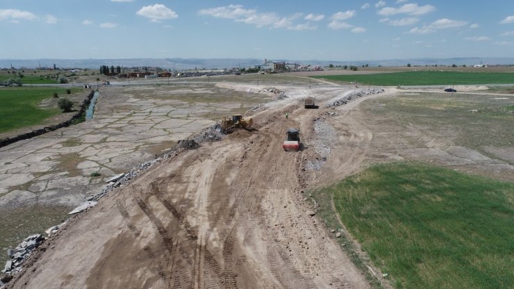 Melikgazi Belediyesi’nden Mimarsinan OSB’ye yeni bağlantı yolu