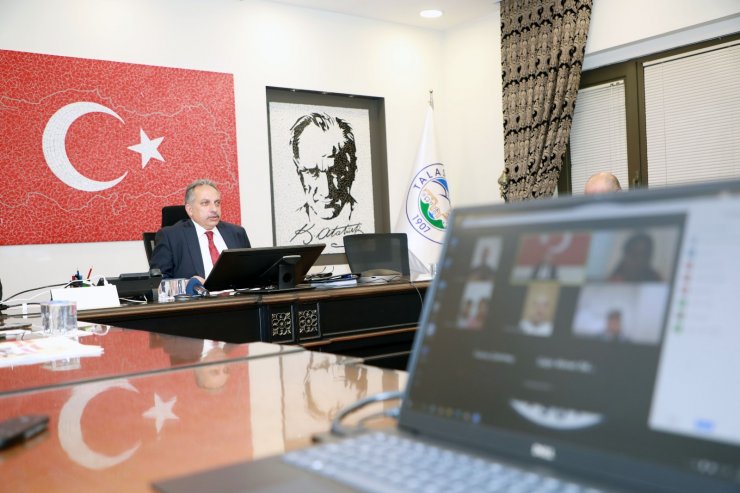’Başkan Mahallemizde’ çevrimiçi buluşmaları sürüyor