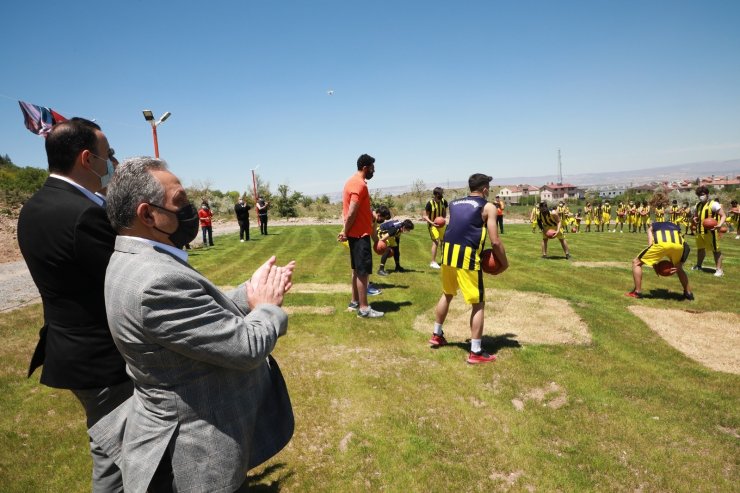 Talas’ta 19 Mayıs coşkusu