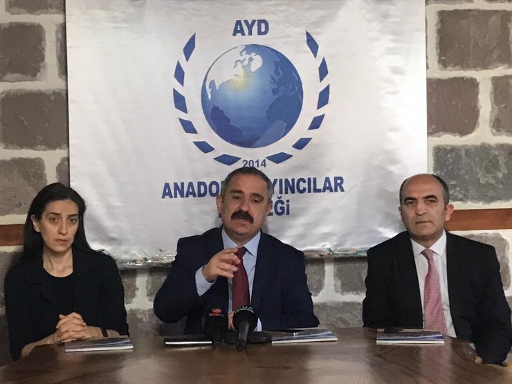 AYD Başkanı Burhan: "Yerel medyaya sahip çıkmak bir milli güvenlik meselesidir"