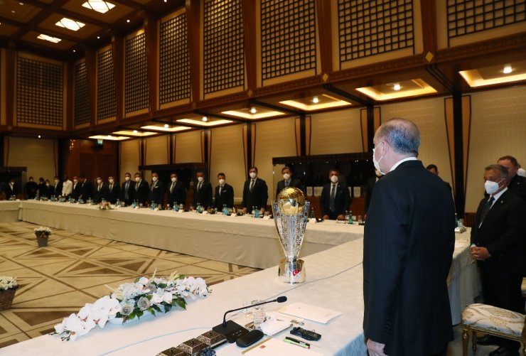 Cumhurbaşkanı Erdoğan, Beşiktaş Futbol Takımı’nı kabul etti