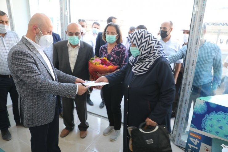 Başkan Çolakbayrakdar 336 ailenin hayalini gerçekleştirdi