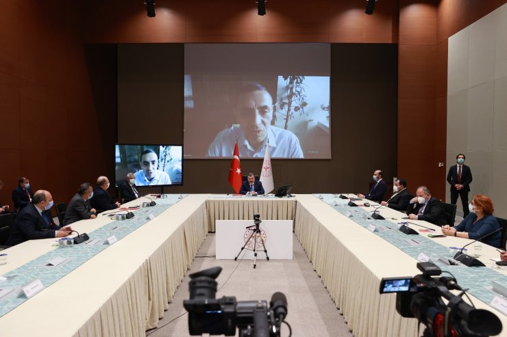 Bakan Koca: "(BioNTech) 4 ayda toplam 120 milyon aşı Türkiye’ye gelecek”