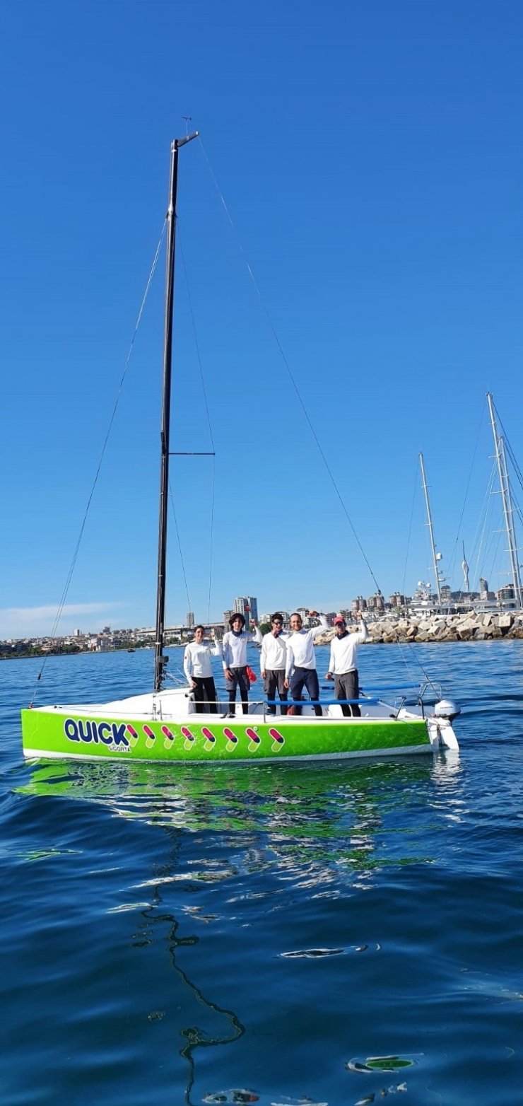 Boğaz Kupası Yat ve Sportsboat yarışları birincisi Quick Sigorta-Nimbus oldu