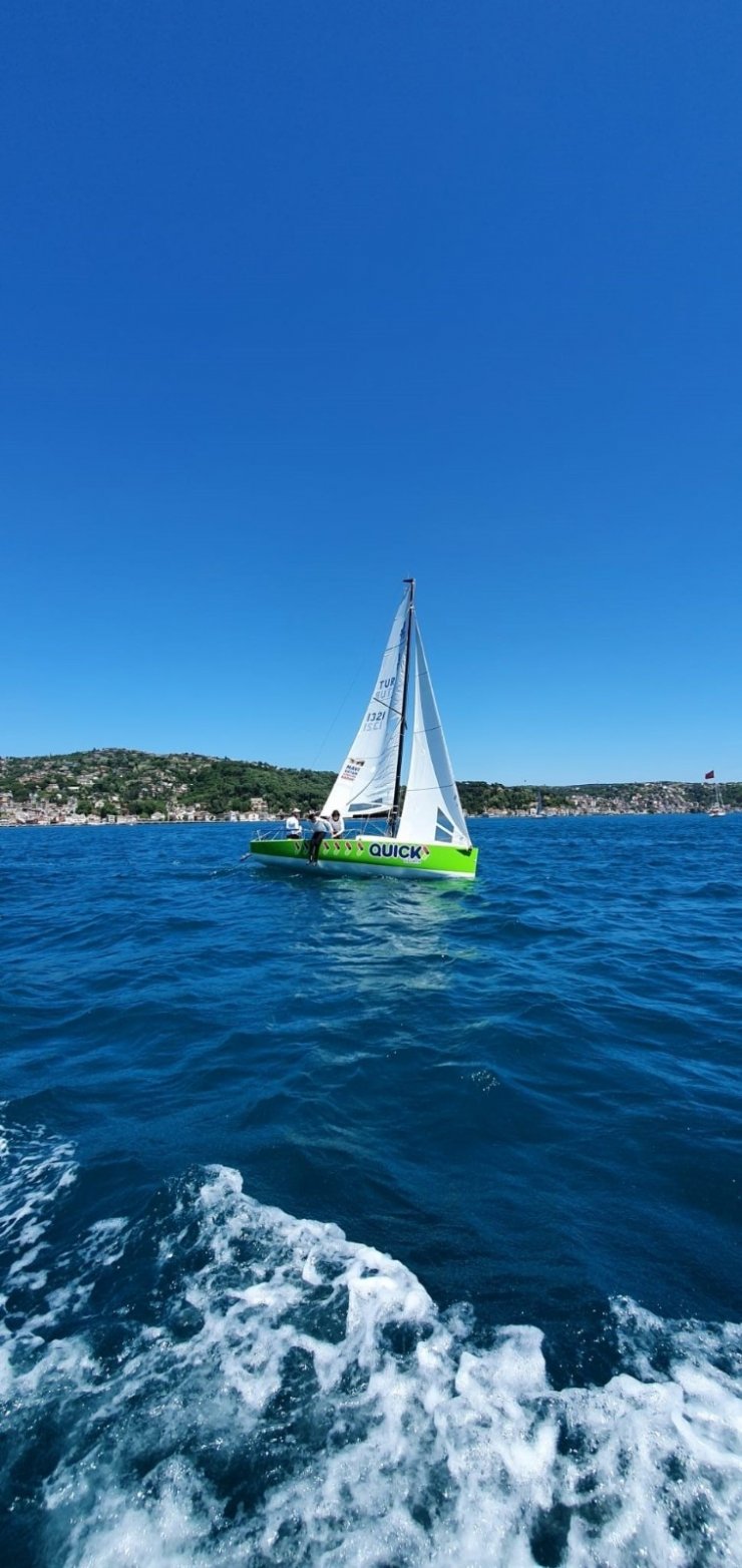 Boğaz Kupası Yat ve Sportsboat yarışları birincisi Quick Sigorta-Nimbus oldu