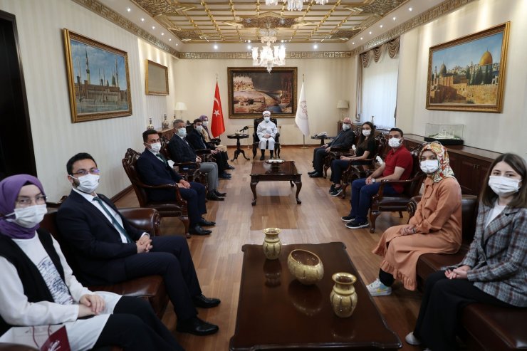 Diyanet İşleri Başkanı Erbaş’tan gençlere: “Filistin davasını hiçbir zaman ihmal etmeden geleceğe taşıyınız”