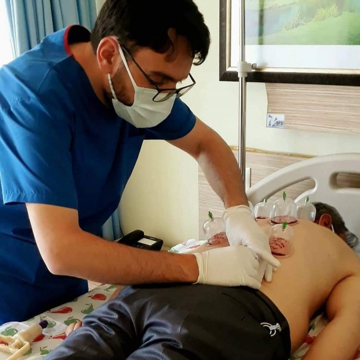 Tomarza Devlet Hastanesi’nde hacamat tedavisi yapılmaya başlandı