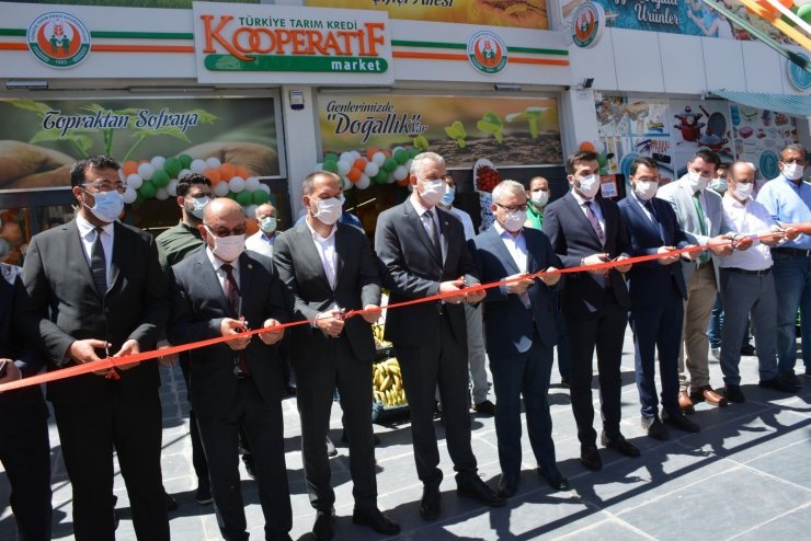 Tarım Kredi Kooparatifi Niğde’de market açtı