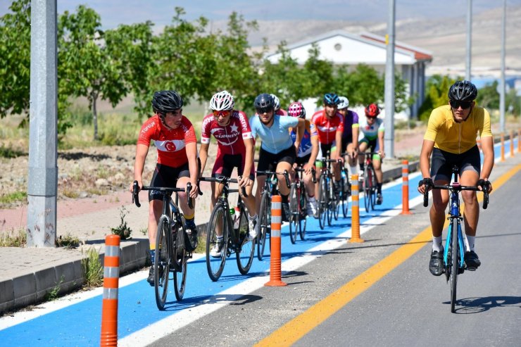 Anadolu OSB’nin mavi yolu bisikletçilerden tam not aldı