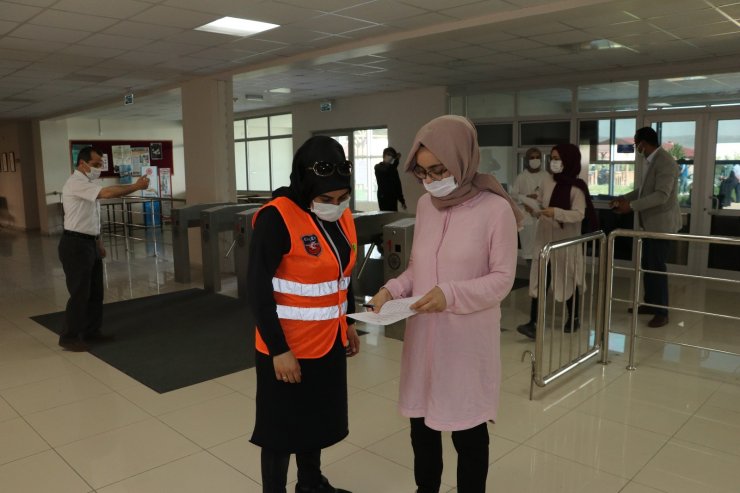 YKS provası gerçeğinden farksızdı, geç kalan öğrenciler sınava alınmadı