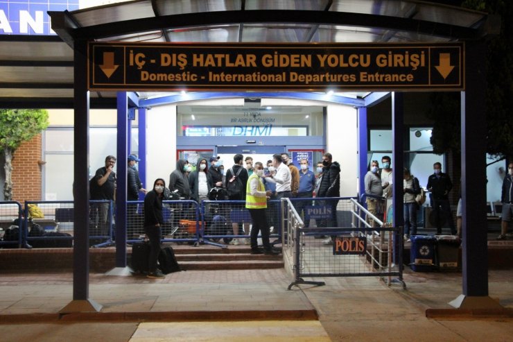 Nevşehir-İstanbul uçağı iptal edildi, yolcular havalimanında mahsur kaldı
