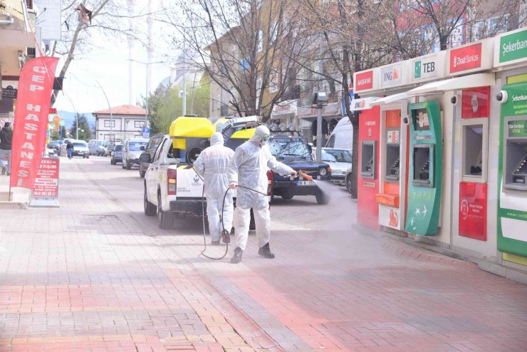 Temizlik ve dezenfekte seferberliği sürüyor