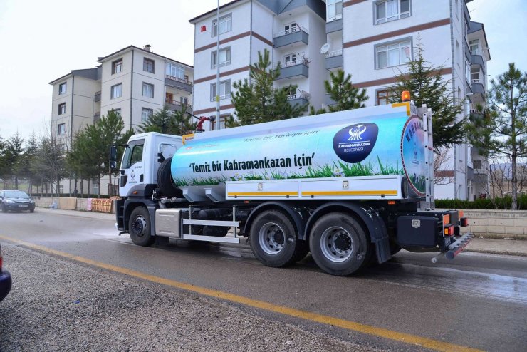 Temizlik ve dezenfekte seferberliği sürüyor