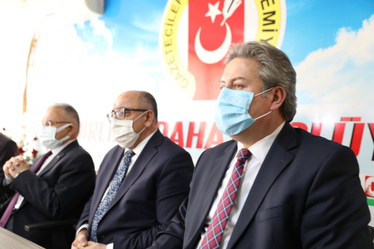 Başkan Palancıoğlu: “Yarışmada ödül alan gazetecileri kutluyorum”