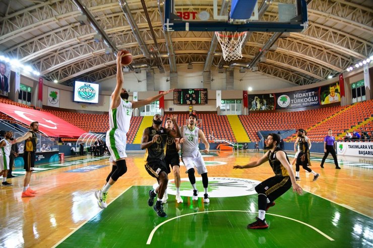 Mamak Belediyesi Basketbol Takımı yarı finalde